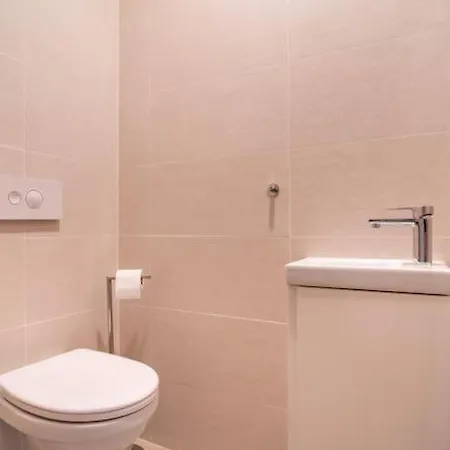 Patronka - Stylish With A Spacious Terrace * 布拉迪斯拉发