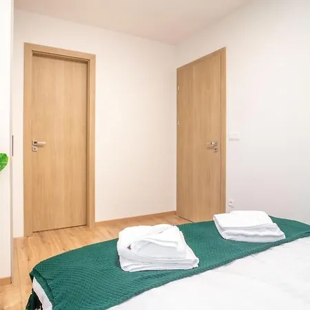 公寓 Patronka - Stylish With A Spacious Terrace *