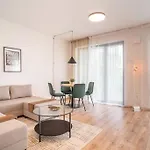 Patronka - Stylish With A Spacious Terrace Διαμέρισμα