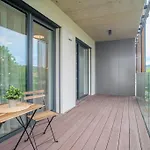 Patronka - Stylish With A Spacious Terrace Διαμέρισμα