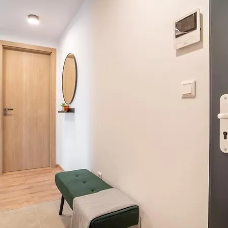 شقة Patronka - Stylish With A Spacious Terrace براتسيلافا